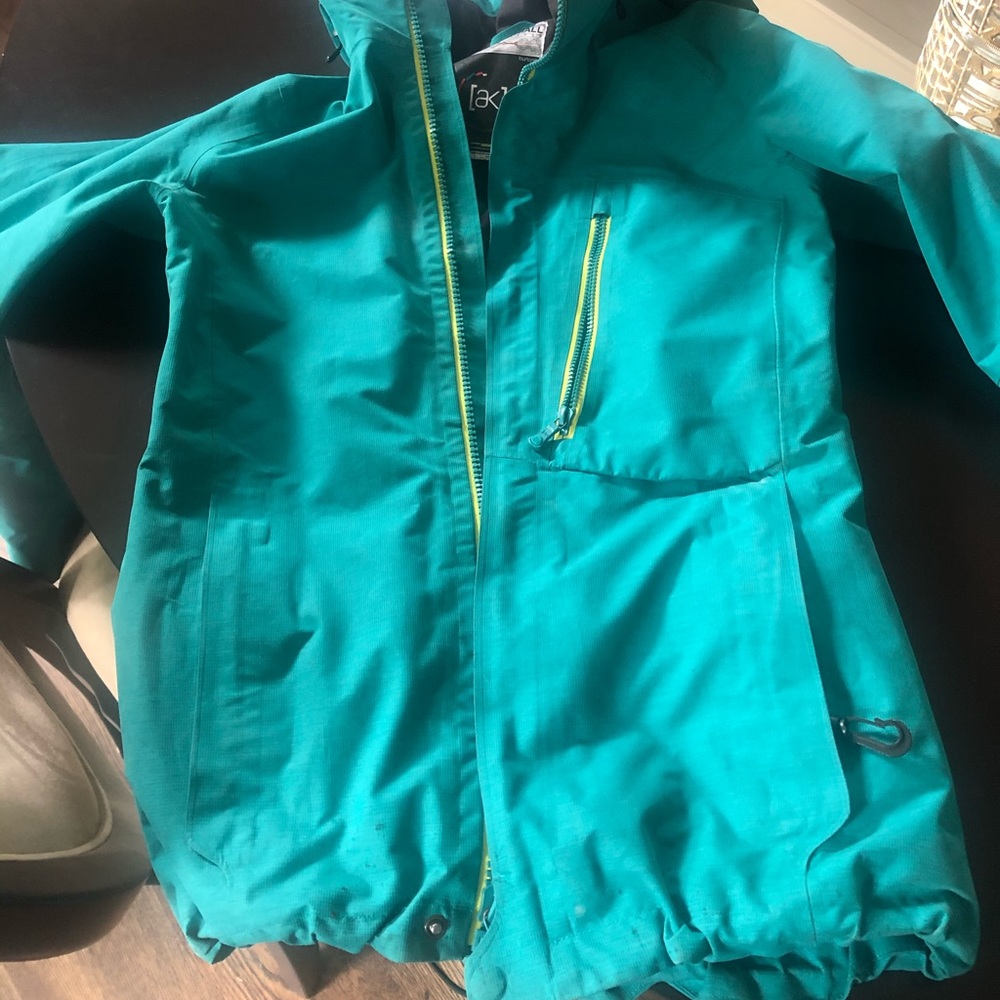 Women’s Burton Ski or snowboard jacket